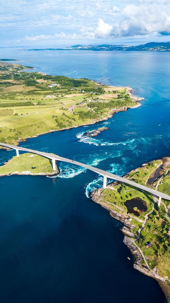 magazineunlock012.3.26620DE5AA612CD4E133404F196C70E1B85A