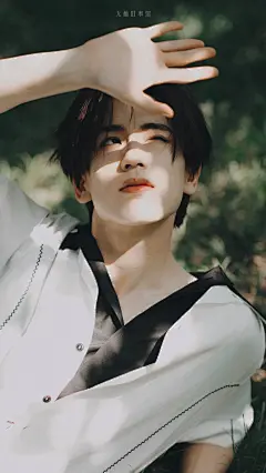 #明星壁纸#张凌赫