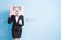 女商人拿广告牌