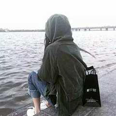 莫晓碎采集到来，摆个Pose