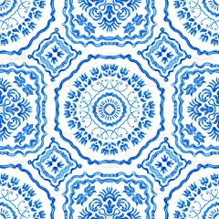 水彩绘制靛蓝色锦缎无缝模式上的白色背景。西班牙瓷砖与手绘巴洛克和花卉装饰在地中海majolica陶瓷