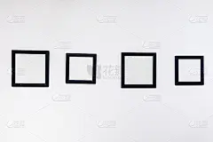白墙上的空白相框