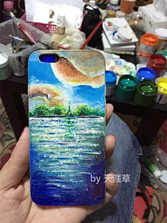 自己动手画的第一个手机壳，参考：电影了不起的盖茨比里的绿光
