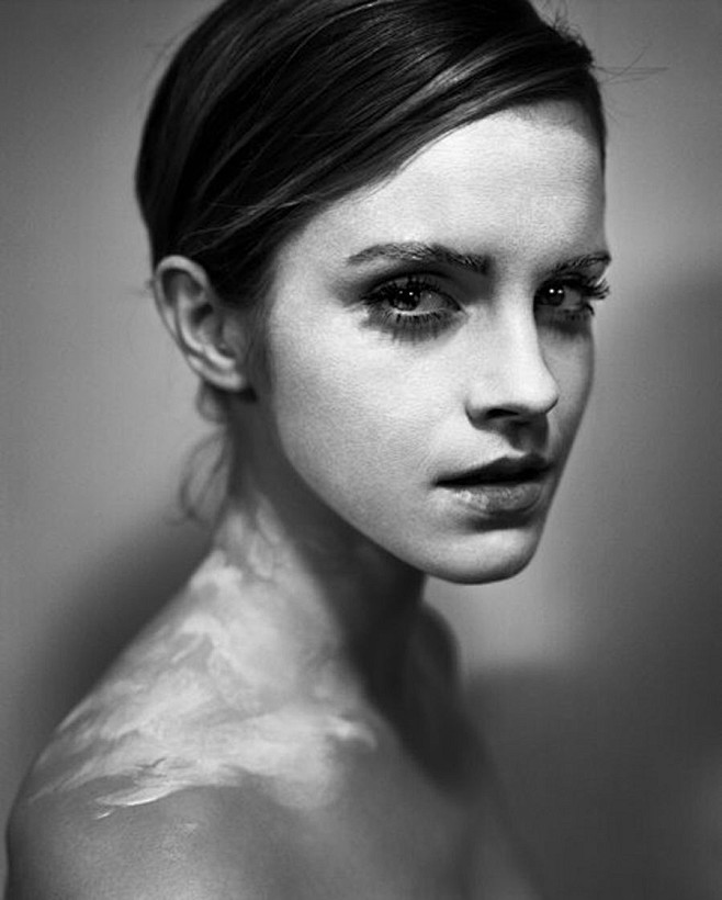 Emma Watson
(Zoom in...