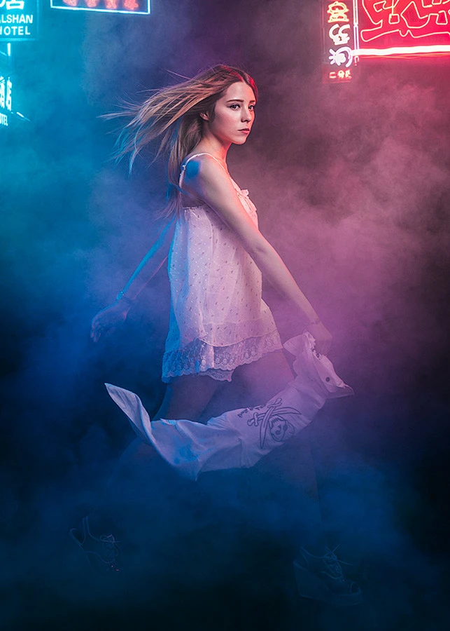 Laura : Different portaits of model Laura. Working with fog and colored ...