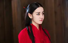 迪丽热巴《烈火如歌》超美剧照桌面壁纸