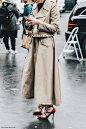 PFW-Paris_Fashion_Week_Fall_2016-Street_Style-Collage_Vintage-Stella_McCartney-38