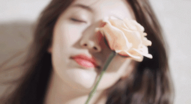 ★搞笑图片★妹子这水灵灵的眼睛！ - A...
