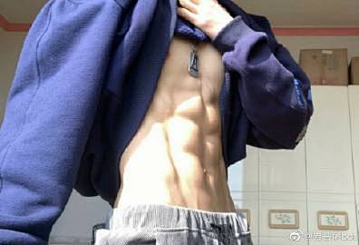 蜜图图片提取