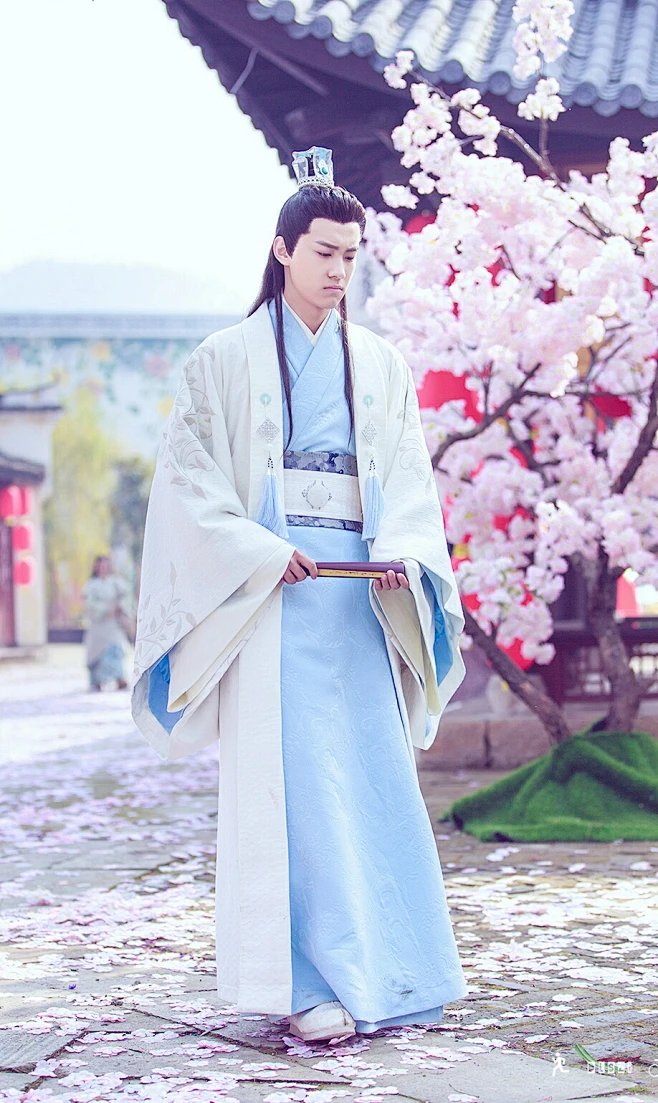 中国古装剧照，那些美的颠倒众生的男子-花瓣网
