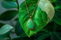 玉器石料工艺饰品翠绿玉图片摄影图