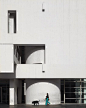 MACBA Barcelona Museum of Contemporary Art | Richard Meier | 1995 | Barcelona @macba_barcelona #MACBA #macbaBCN #RichardMeier #Barcelona #architecture  by stoptheroc