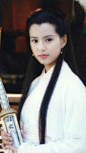 北方有佳人，遗世而独立。