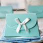 12pcs欧式喜糖盒子Tiffany Blue蓝色小拎包 婚礼糖果盒批发TH024  http://item.taobao.com/item.htm?id=15368938731 
  #圣诞节# #单身派对# #元旦# #跨年# #2016#  #婚礼布置#   
  
  