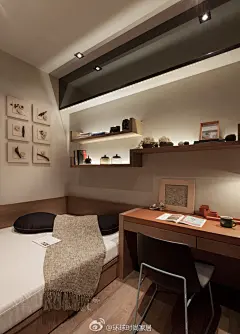 #我的家居Style#榻榻米起源于中国汉朝，发展并盛行于隋唐。盛唐时期传播至日韩等地。一般家庭的榻榻米大部分被设计在房间、书房或者大厅的地面。