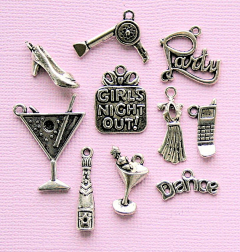 几许轻浅采集到Charms