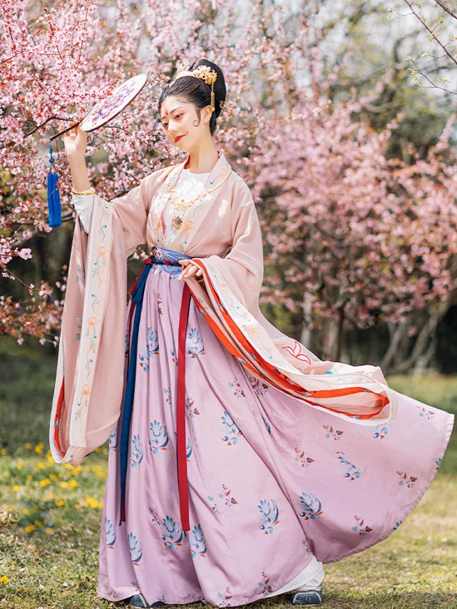 邀花月中国华服日走秀花朝记汉服原创南北朝12破5.5m交窬裙女装-淘宝网-花瓣网