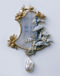 19世纪巴黎新艺术运动的天才艺术家René Lalique，介绍过他很多次，但每次看到新图都会被震撼。René Lalique把自己融入大千世界，探索自然界中一切能用于装饰的元素，也就造就了与以往任何时代都不一样的珠宝。