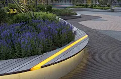 麻省艺术与设计学院宿舍楼前小广场景观 (asla) / Ground Inc :   新的麻省艺术学院宿舍是大众艺术重新塑造其公共身份、创造新的学生生活中心、体现学院表现力的激动人心的机会。 The new Mass Art Residence Hall is an exciting opportunity for Mass Art to re-craft its public identity, create a new c...