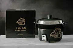 今年第55届金马奖海报设计师，一人承包了台湾大半个娱乐圈设计！ - 数英
