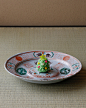 菓＝聖夜／末富（京都）
器＝阿蘭陀色絵呉須赤絵写平鉢　18世紀