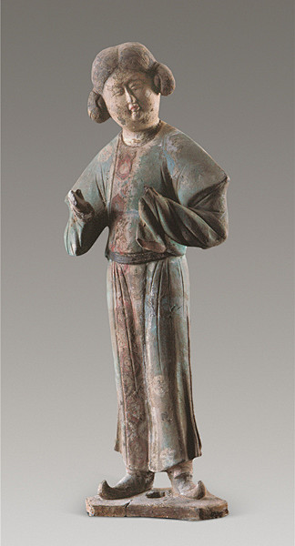 蹀躞带胡服女立俑