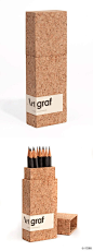 很赞的软木包装盒，是采用碎木屑压制而成，这款铅笔盒不仅环保而且还具有防潮的功能。该设计来自葡萄牙设计师 Mario Jorge Lemos。（