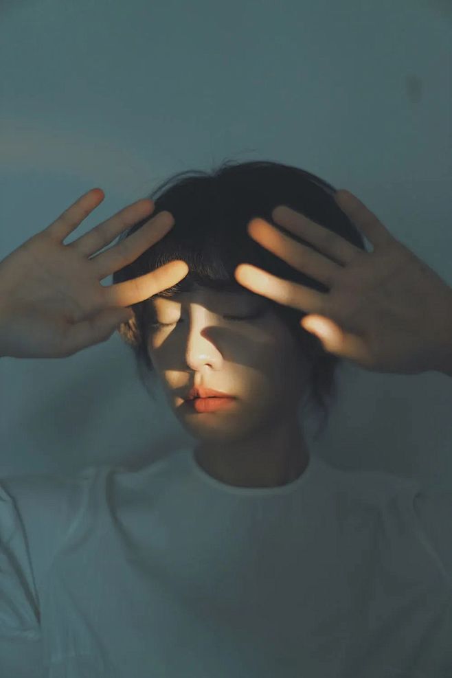 BleachFeel | 光落在她脸上