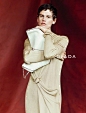 Giada S/S 2020 Campaign. “莎姨”Saskia de Brauw新广告, Paolo Roversi掌镜拍摄, 简约高级画风.
