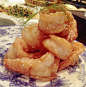 「酥皮虾」
北京许多饭馆会做这样类似油爆虾的改良版菜式，各家都会有所不同。
这张有点被我拍残了…,escaper