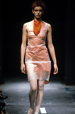 我不会凉的采集到McQueen 1995 SPRING RTW