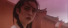 王祖贤
咏美人在天津桥
唐代

骆宾王
美女出东邻，容与上天津。整衣香满路，移步袜生尘。 
水下看妆影，眉头画月新。寄言曹子建，个是洛川神。