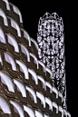 结构创新：‘壳层镂空’光之塔与能量之墙 / Tonkin Liu - 表皮, 拱