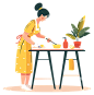 春季大扫除烹饪女围裙厨房—穿黄色围裙的妇女在花园附近做饭免抠-图巨人