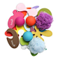 15 片造型拼版、3 个彩色塑料球、2 个迷你型宝宝洗浴澡巾，丰富的颜色与造型让宝宝更爱洗澡，亦可贴在浴室的墙壁上。