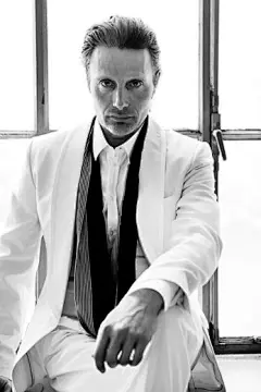 Mads Mikkelsen