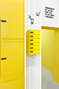 wanna one shapes madrid's urban lockers following the 'leave your luggage, live the city' concept : named 'lock & be free’, the storage space has opened near the touristic street gran vía, in calle jardines 11, offering travelers a place to leave thei