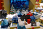 #2014圣诞节行走巴黎巴黎春天百货“BURBERRY梦幻圣诞旅程”橱窗设计# #圣诞节橱窗# #橱窗设计# #蜂讯网#