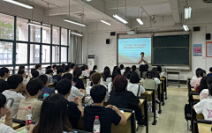 济南上山打老虎采集到学生桌椅办公桌