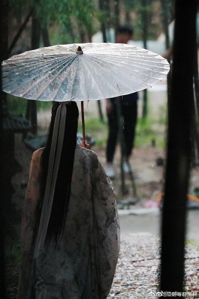 罗云熙皓衣行路透