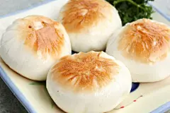 南方生煎包VS北方水煎包