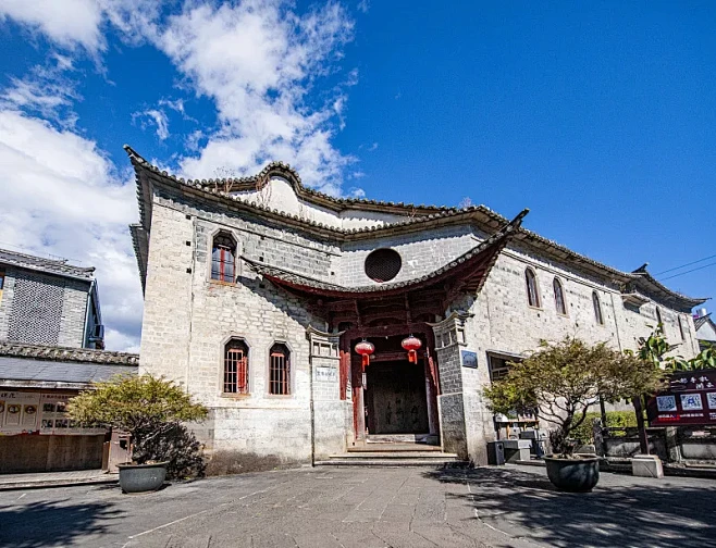 云南腾冲和顺古镇艾思奇故居图片素材