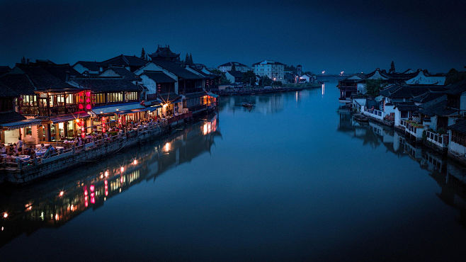 Zhujiajiao by Rob Sm...