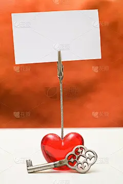 心、钥匙和名片