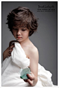 韩国混血正太 danny danny目前是儿童模特，该男模爱好吹泡泡，身材特点——有个小肚子！