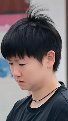 你以为亮点是第一张出圈的表情包？ 请你再看看我们宝宝脖子上的玉佛 cr logo - 小红书