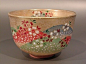 清水烧是京都陶瓷艺品，由于产自清水寺门前，所以被称为清水烧。后来附近聚集了许多著名的窑厂，所生产的陶瓷器就统称为“京烧·清水烧”。抹茶碗為日本抹茶道專用茶具。