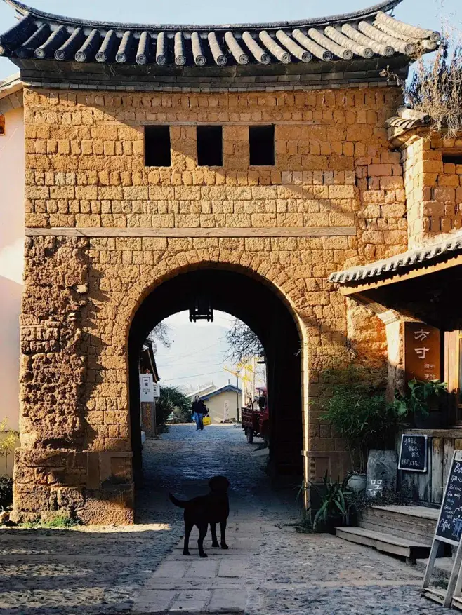 建筑师黄印武：【最理想建筑遗产保护：看了以为没修】恢复起的南寨门-花瓣网