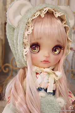 ***   ロリポップ お着物くまちゃん カスタムブライス：透きとおった肌に淡いレトロチックなお着物、桜色の髪が映えます。今回はシェリーバベットのデフォルトの着ぐるみも付属致します♪【handmade by: Cotton Tail】#DIY手作##手工娃##可爱##樱色##布偶装##角色小布#又是一只马卡龙色的熊～萌萌哒