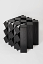 Graft——由TIEL设计的简约黑色桌，如雕塑般的艺术品！~
全球最好的设计，尽在普象网（www.pushthink.com）